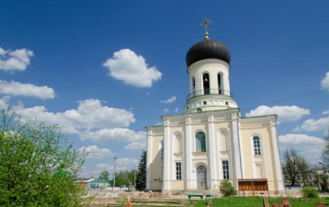 Никольский храм