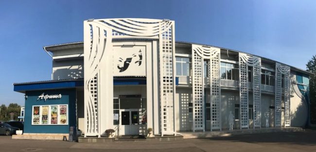 Жители города любят посещать кинотеатры