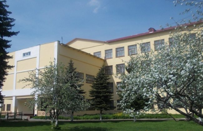 Высшие средние профессиональные учебные заведения