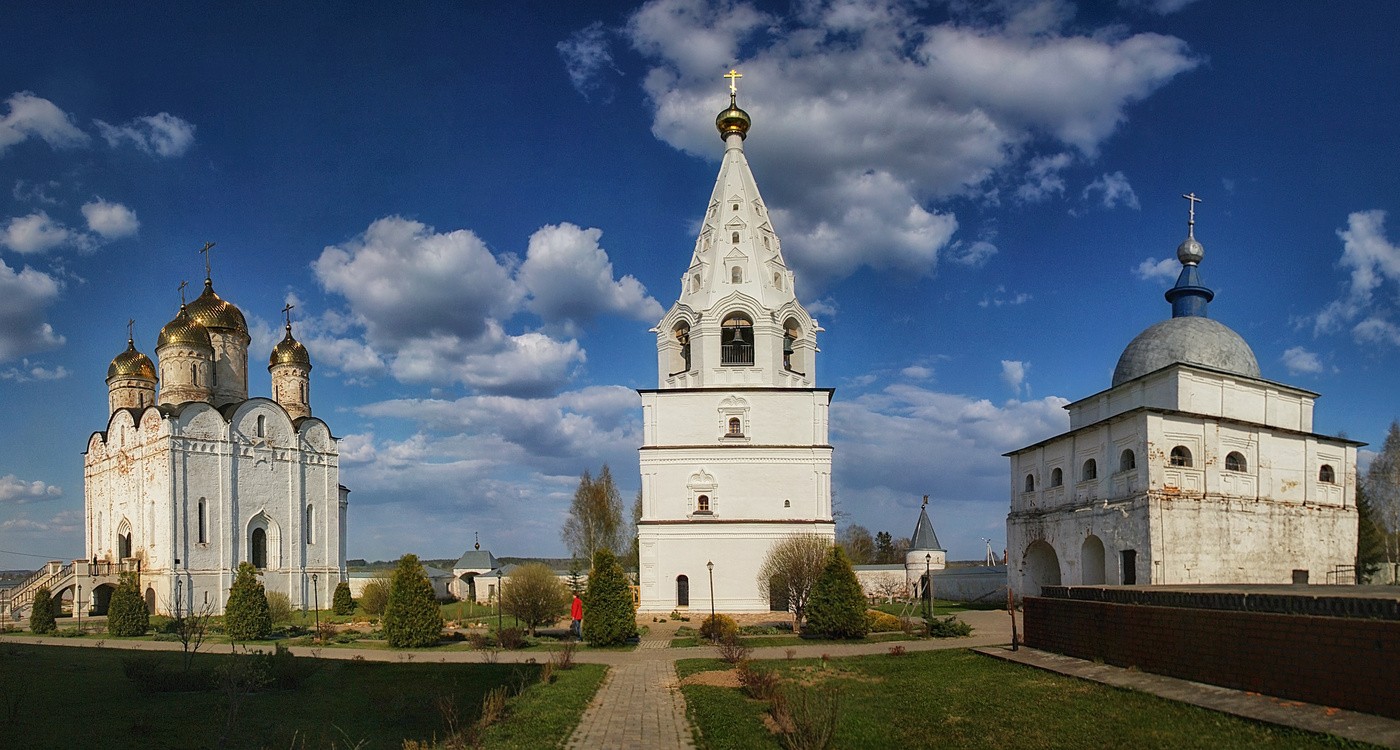 Собор Рождества Пресвятой Богородицы — главный храм Лужецкого монастыря